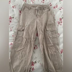 beige mid-rise cargo pants